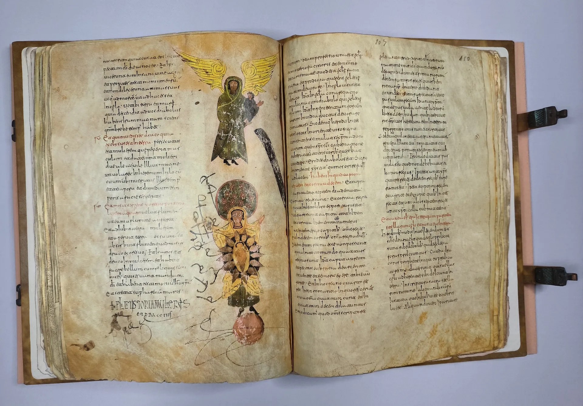 Imagen del facsímil del Beato Emilianense de la Biblioteca Nacional: La mujer vestida del sol y el dragón, Editorial Siloé