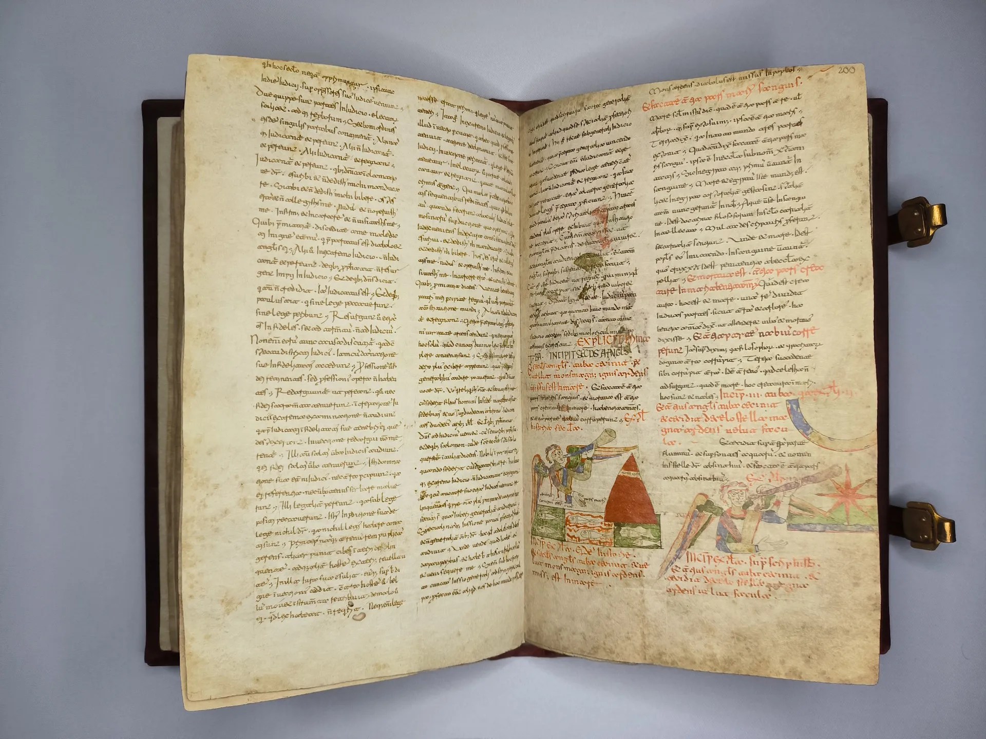 Imagen del facsímil del Beato de Ginebra: "La segunda trompeta: La montaña se precipitó al mar" y "La tercera trompeta: la estrella ardiente", Editorial Siloé