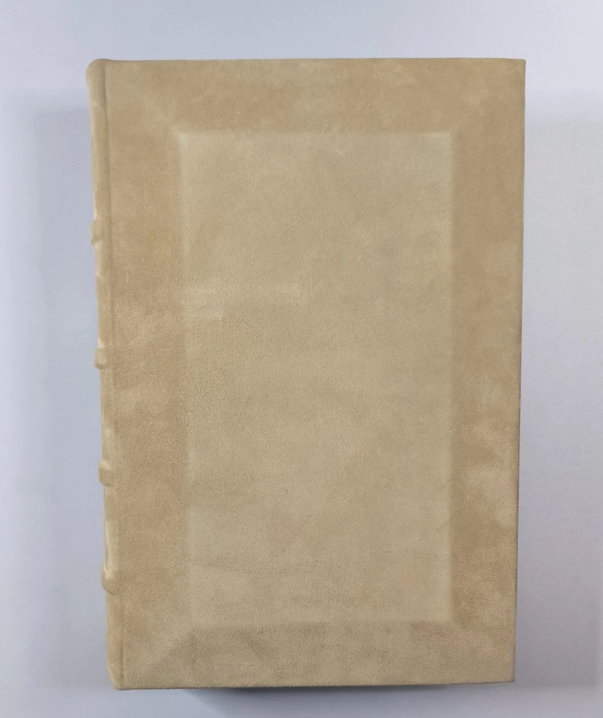 Cubierta del facsímil del Beato de la Catedral de Girona, Editorial Moleiro