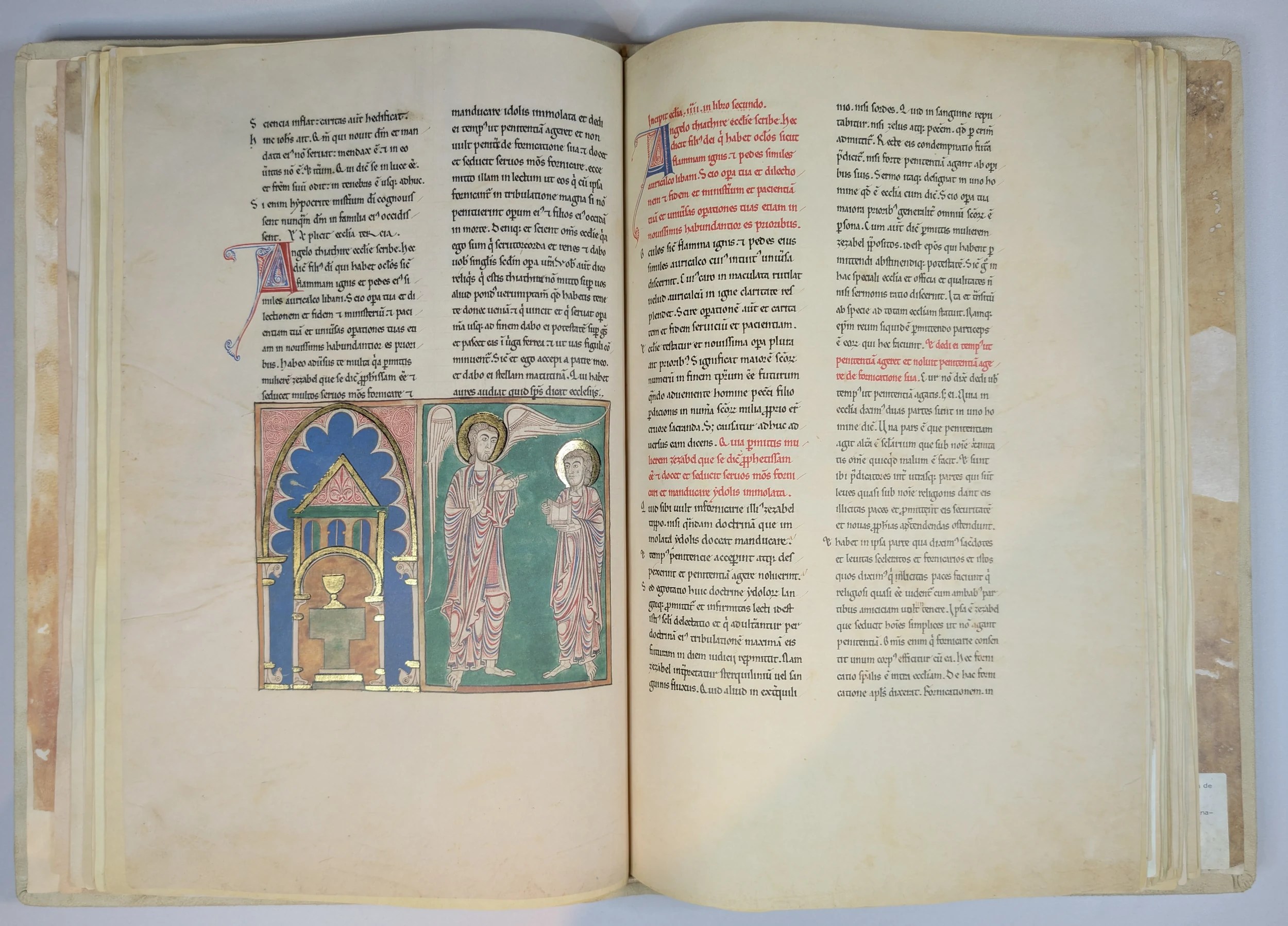 Imagen del facsímil del Beato del Monasterio de San Pedro de Cardeña: "Mensaje a la Iglesia de Tiatira", Editorial Moleiro