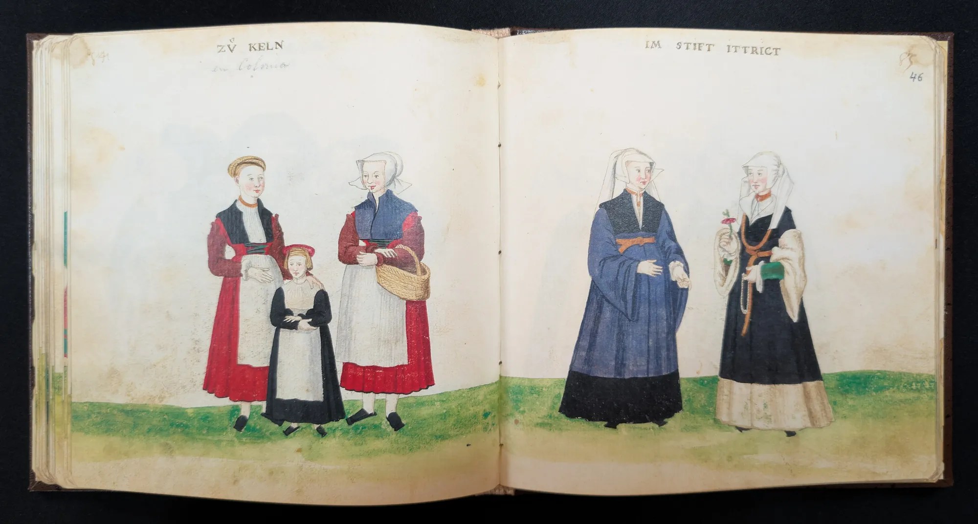 Imagen del facsímil del Códice de Trajes: Folios 45v-46r, Mujeres y niña campesinas, Editorial PIAF