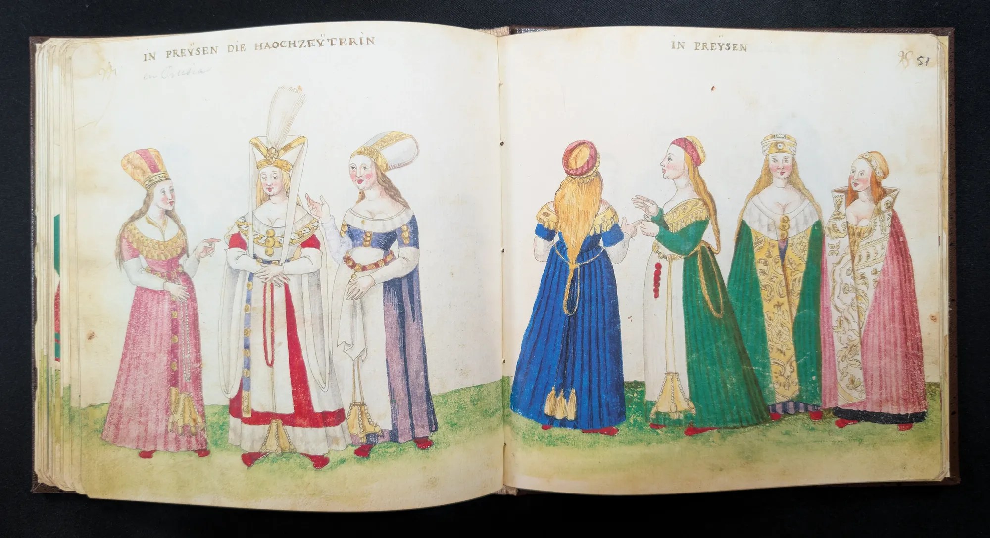 Imagen del facsímil del Códice de Trajes: Folios 50v-51r, Siete mujeres de Prusia, Editorial PIAF