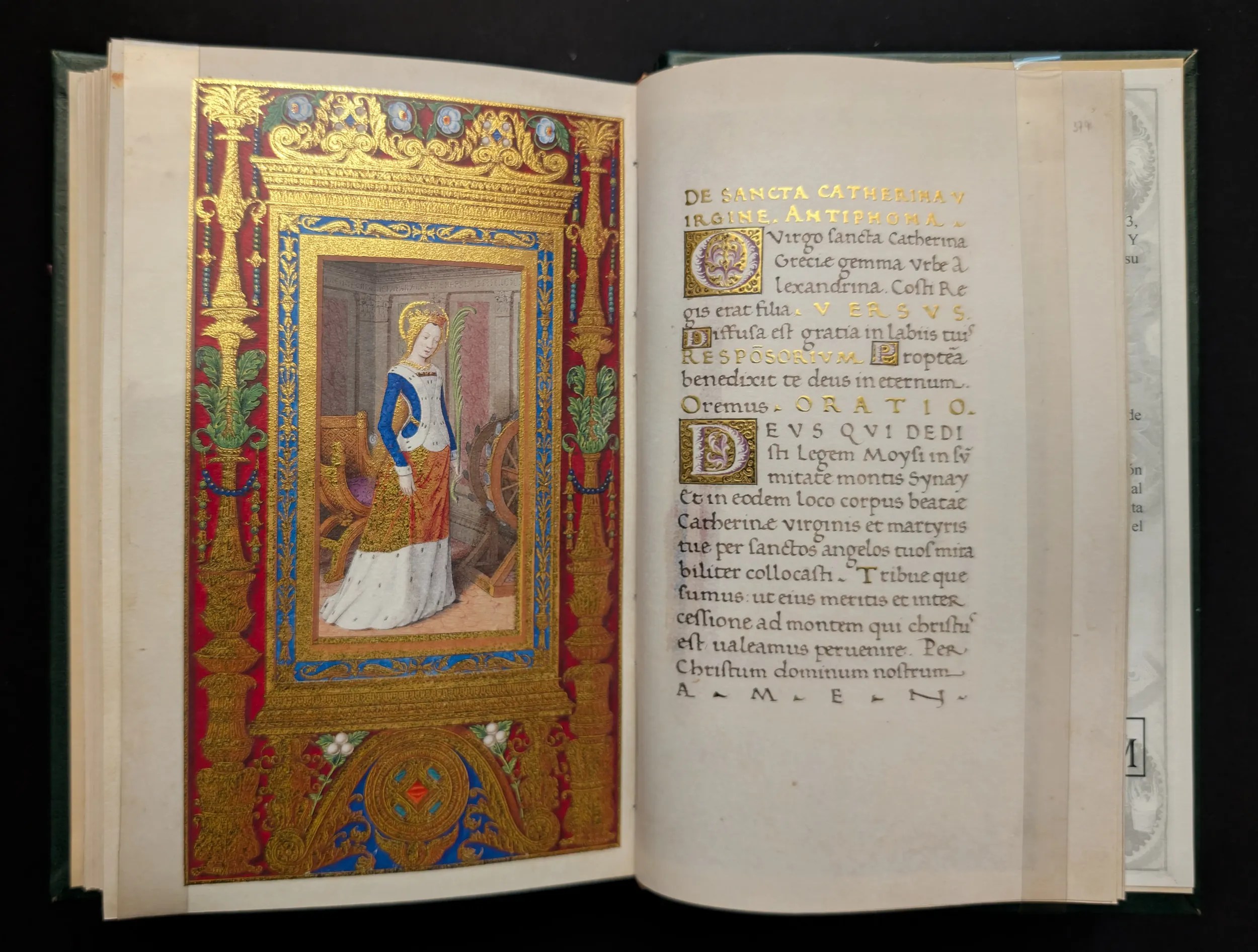 Libro de Horas de Federico III de Aragón, Editorial cARTEm, folio 24v Santa Catalina, 25r sufragio de Santa Catalina