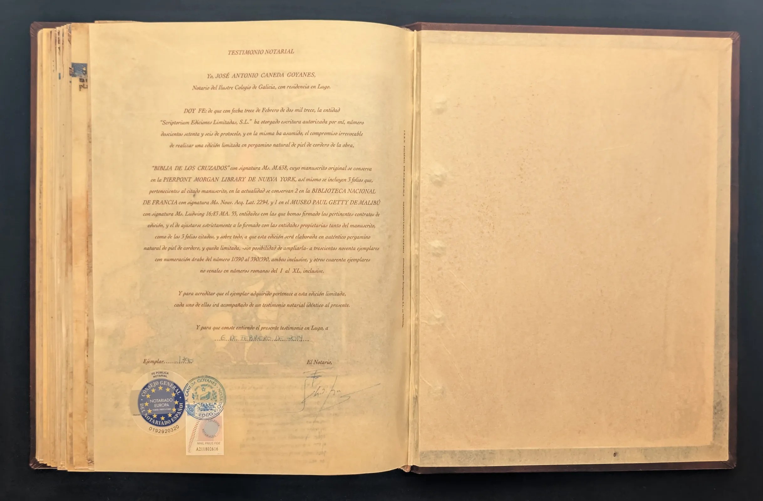 Acta notarial del facsímil de la Biblia de los Cruzados, Editorial Scriptorium