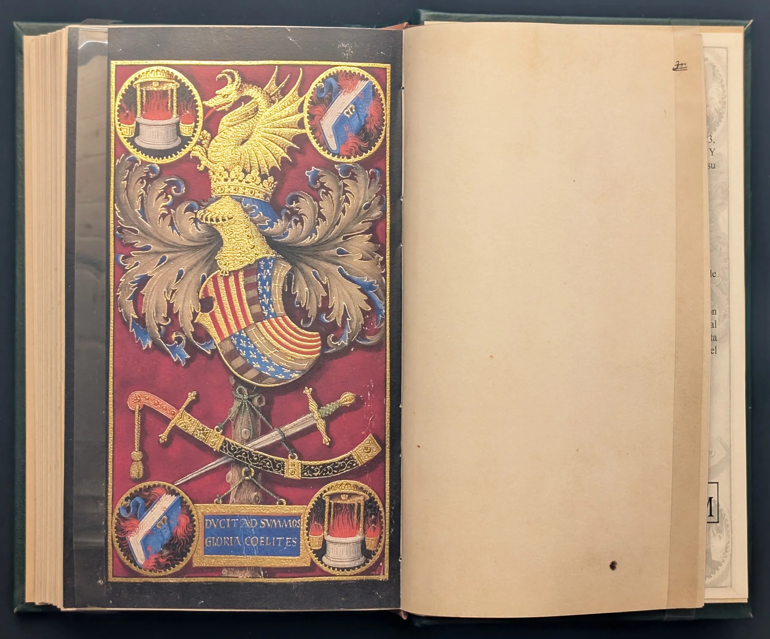 Folio. 392. Escudo con las armas heráldicas y las empresas de Federico de Aragón