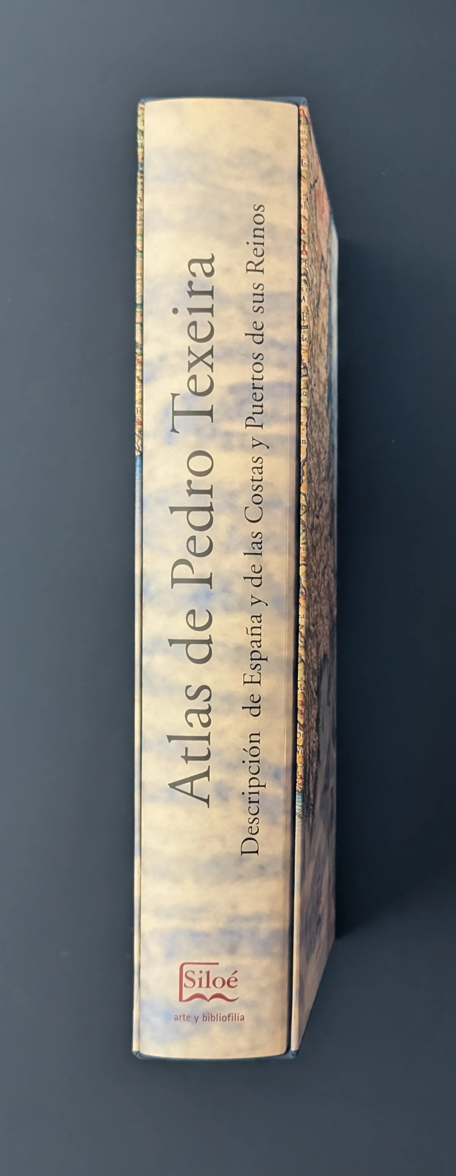 Lomo del Libro de Estudios de Siloé del Atlas de Pedro Texeira