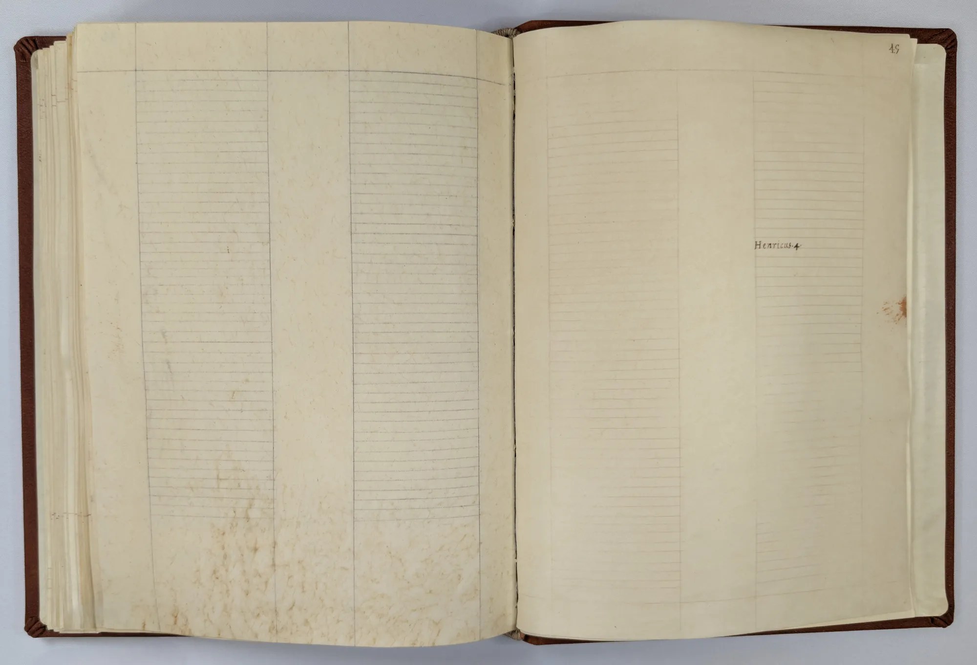 Genealogía de los Reyes de España por Alfonso de Cartagena, folios 44v-45r, ejemplo del pautado