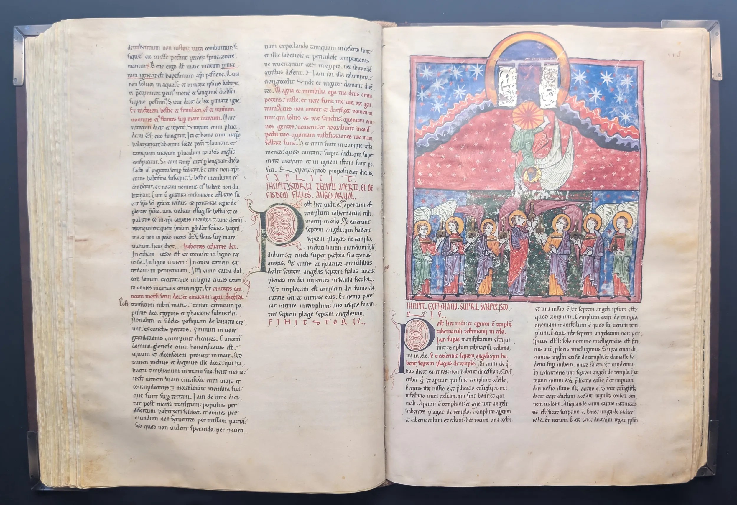 Folio 118 – Los Ángeles de las Siete Plagas salen del Templo